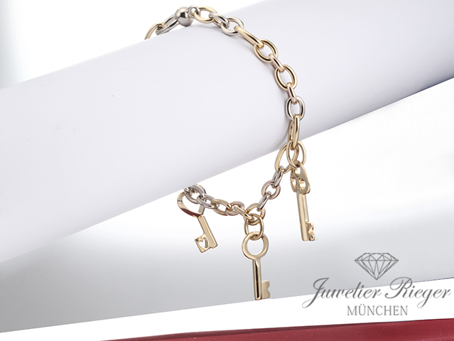 Bild 5 der Galerie: Pomellato Armband Gelbgold Weissgold Rosegold 750 3 Schlüssel Länge 22 cm Gold