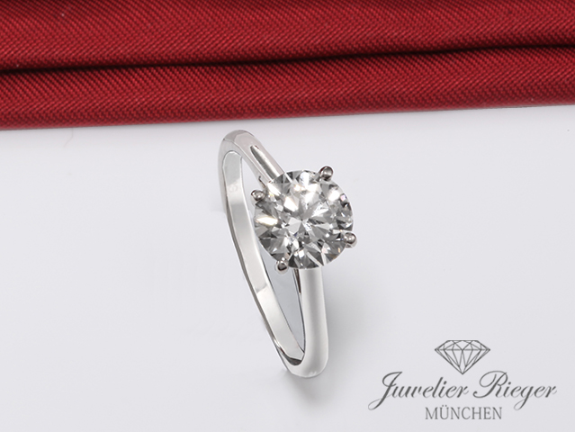 Bild 2 der Galerie: De Beers Solitär Ring DB Classic Platin 950 Diamant 1,50 ct. Brillant Gr. 52