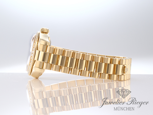 Bild 5 der Galerie: Rolex Lady Datejust 179138 2014 Gelbgold 750 Perlmutt Diamanten Automatik Gold