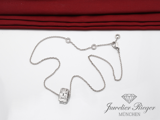 Bild 4 der Galerie: Bulgari Collier Parentesi Weissgold 750 Diamanten Brillanten Gold Kette