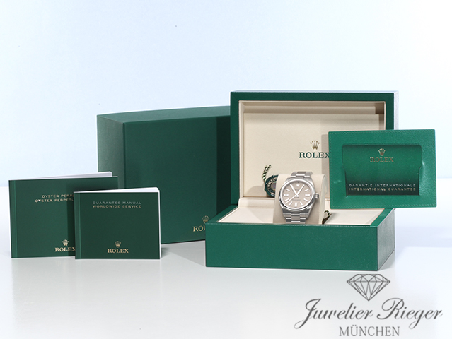 Bild 7 der Galerie: Ungetragen Rolex Oyster Perpetual 41 beige 134300 2026 Edelstahl Automatik stainless steel Oyster-Band Chronometer