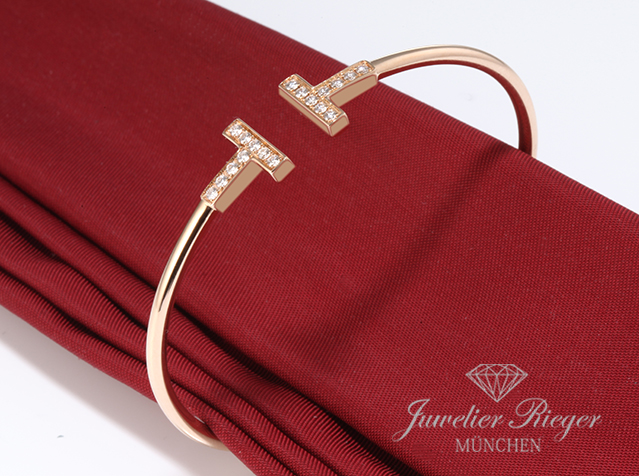 Bild 2 der Galerie: Tiffany & Co. T Wire Armreif Rosegold 750 Größe Small Diamanten Brillanten