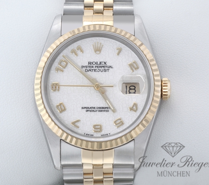 Uhransicht von vorne, hauptsächlich das Zifferblatt und die Lünette sichtbar. Rolex Datejust 36 mm 16233 1995 Edelstahl Gelbgold 750 Automatik Stahl Gold
