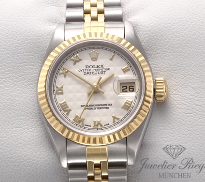 Uhransicht von vorne, hauptsächlich das Zifferblatt und die Lünette sichtbar. Rolex Lady Datejust Edelstahl Gelbgold 750 1996 Automatik Gold Stahl Damen