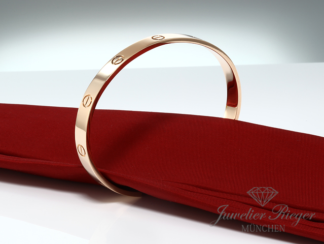 Bild 4 der Galerie: Cartier Armreif Love Offen Roségold 750 Größe 17 2017 Gold Armband