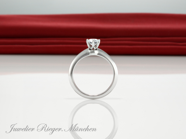 Bild 3 der Galerie: Tiffany & Co. Setting Ring Platin 950 Diamant 0,45 ct Gr. 51,5 Platinum Solitär