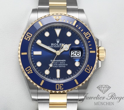 Uhransicht von vorne, hauptsächlich das Zifferblatt und die Lünette sichtbar. Rolex Submariner 41 126613LB 2020 Edelstahl Gelbgold 750 Automatik Stahl Gold