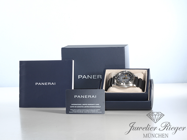 Bild 6 der Galerie: Panerai Submersible GMT Navy Seals 44 mm PAM01323 2024 Edelstahl Automatik