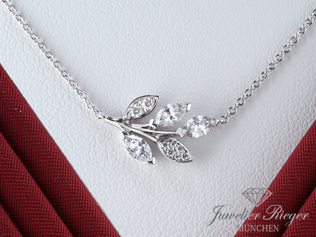 Bild 1 der Galerie: Tiffany & Co. Collier Victoria Vine Platin 950 Diamanten 0,31 ct. Platinum