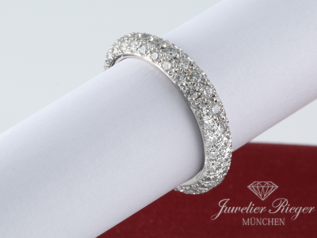 Bild 2 der Galerie: Tiffany & Co. Ring Etoile three-row Platin 950 Gr. 52,5 Diamanten 1,62 ct. 2022