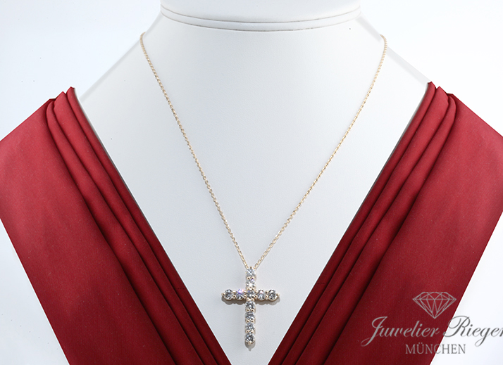 Bild 2 der Galerie: Collier Gelbgold 750 Kreuz Anhänger Diamanten 3,36 ct. Brillanten Ungetragen