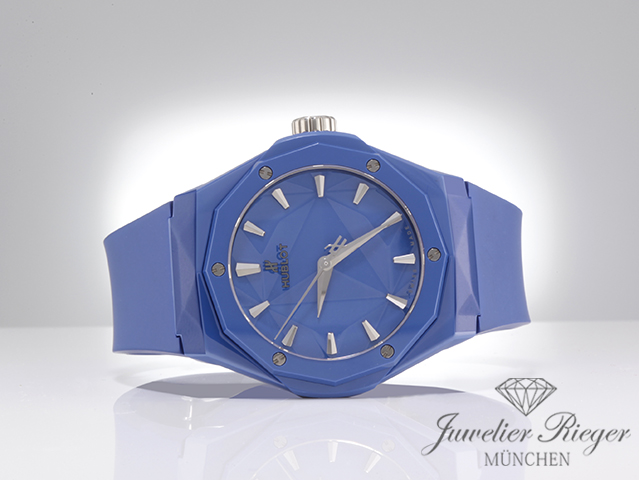 Bild 4 der Galerie: Hublot Classic Fusion Orlinski Blue 40 mm 2025 550.ES.5100.RX.ORL21 Keramik Automatik