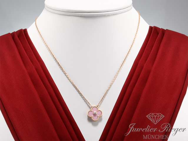 Bild 1 der Galerie: Van Cleef & Arpels Collier Vintage Alhambra Rosegold 750 Holiday Edition 2015