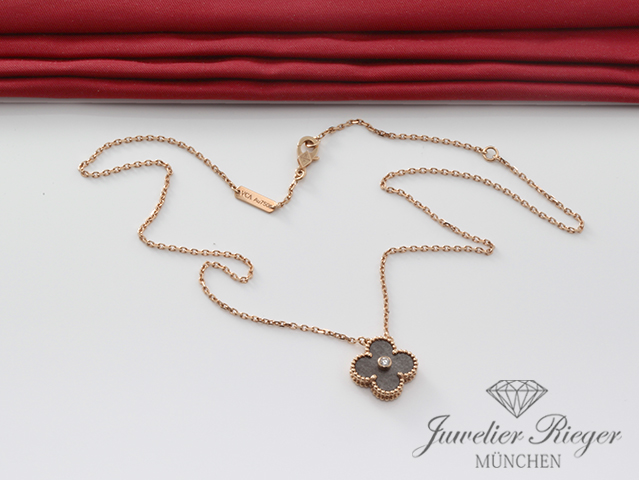 Bild 2 der Galerie: Van Cleef & Arpels Collier Vintage Alhambra Rosegold 750 Holiday Edition 2023