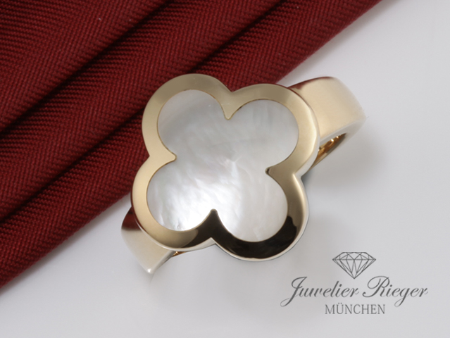 Bild 3 der Galerie: Van Cleef & Arpels Ring Pure Alhambra Gelbgold 750 Gr. 52 2012 VCARA35952