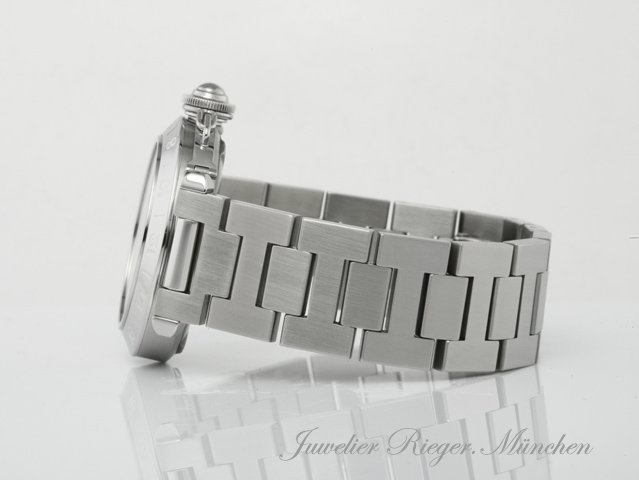 Bild 4 der Galerie: Cartier Pasha C GMT 35 mm W31029M7 Edelstahl Automatik Damen Stahl