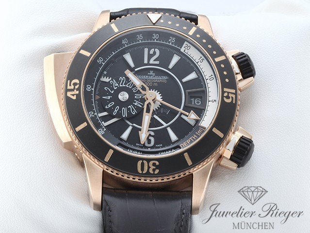 Uhransicht von vorne, hauptsächlich das Zifferblatt und die Lünette sichtbar. Jaeger Le Coultre Master Compressor Diving Pro Geographic Navy Seals Q1852470